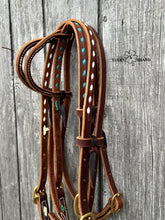 Load image into Gallery viewer, One ear buckle end with throat latch