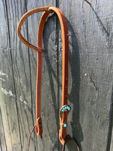 Load image into Gallery viewer, One ear - turquoise blossom buckle
