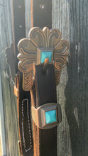 Load image into Gallery viewer, One ear - floral turquoise buckle
